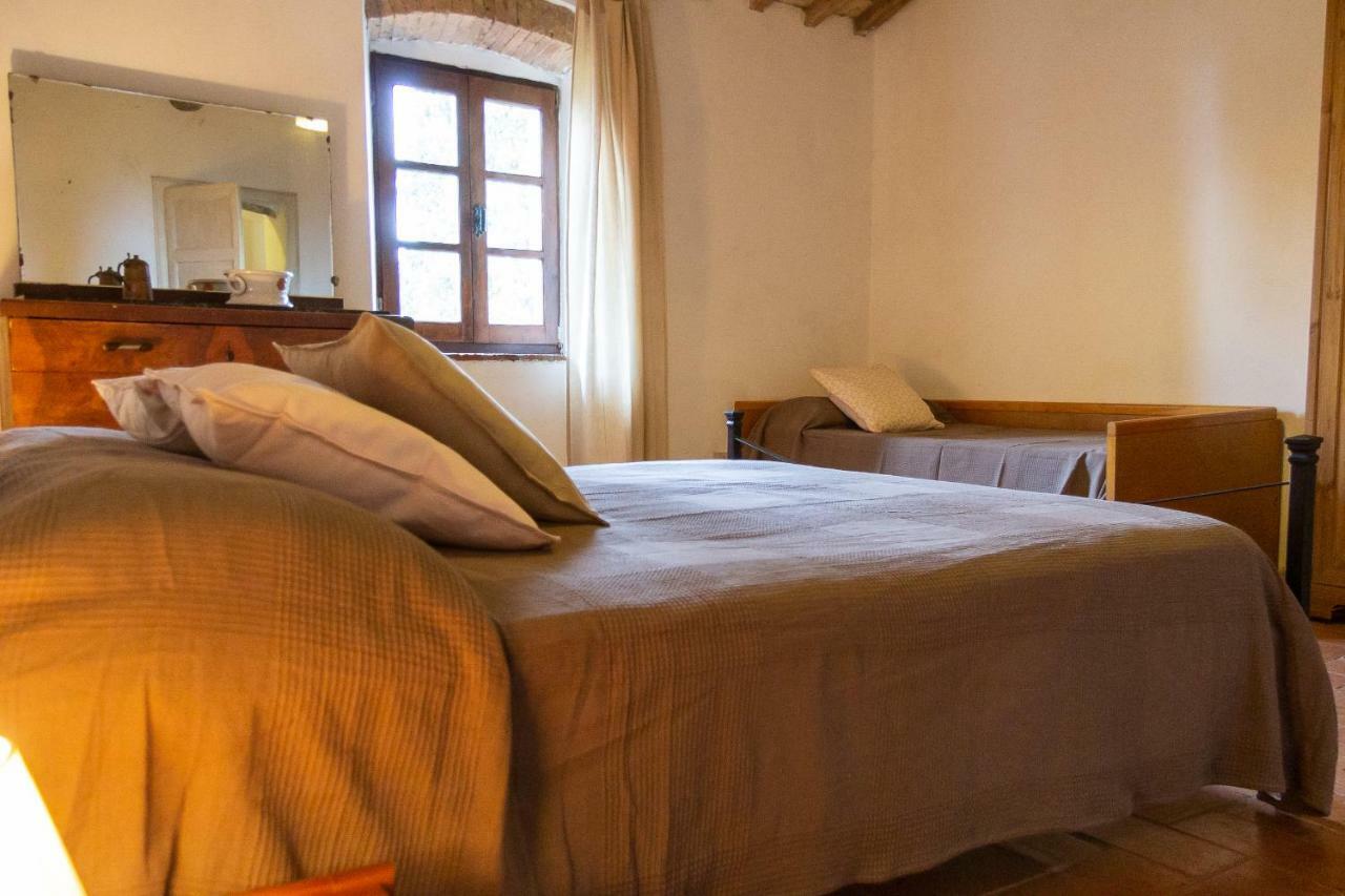 サンタ・ルーチェ Agriturismo Le Vignacceヴィラ エクステリア 写真