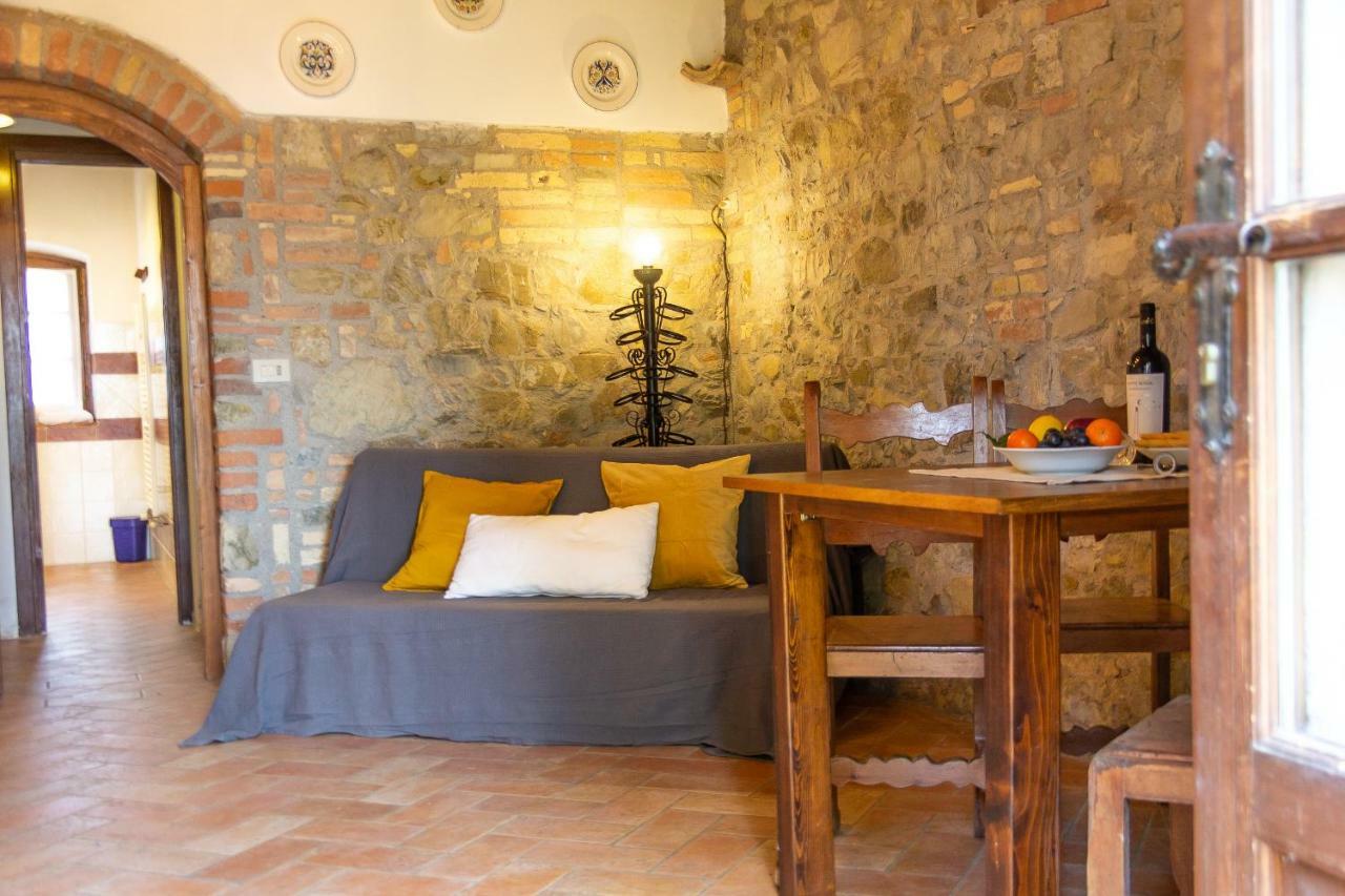 サンタ・ルーチェ Agriturismo Le Vignacceヴィラ エクステリア 写真